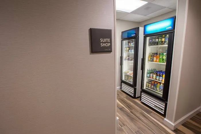 Hampton Inn & Suites Berkshires-Lenox 4