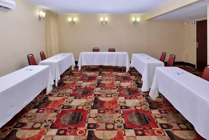 Comfort Inn & Suites East Hartford - Hartford 4