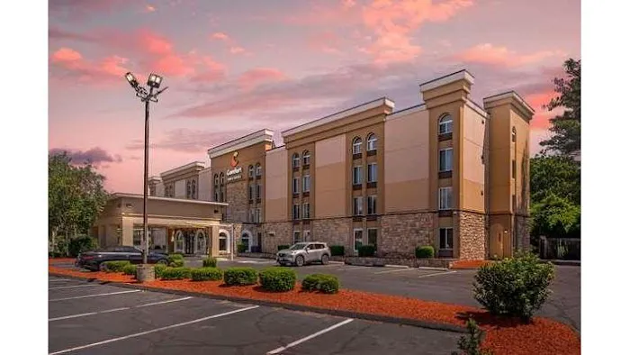 Comfort Inn & Suites East Hartford - Hartford 4
