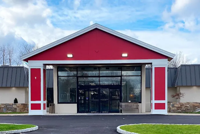 Ramada by Wyndham Hartford North / Bradley Airport 4