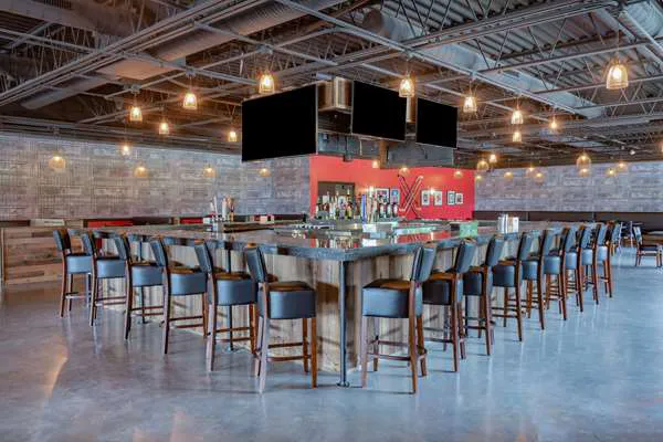 Ramada by Wyndham Hartford North / Bradley Airport 4