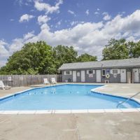 Econo Lodge Inn & Suites Airport ico