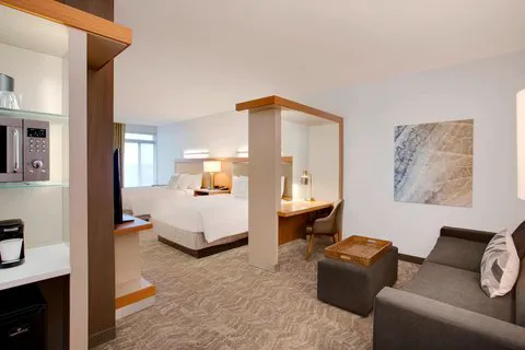 SpringHill Suites Hartford Airport/Windsor Locks 4