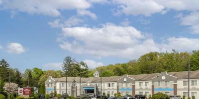 Best Western Plus New England Inn & Suites