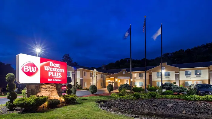 Best Western Plus New England Inn & Suites 4