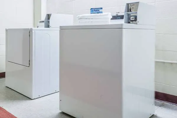 Days Inn by Wyndham Berlin Meriden 4