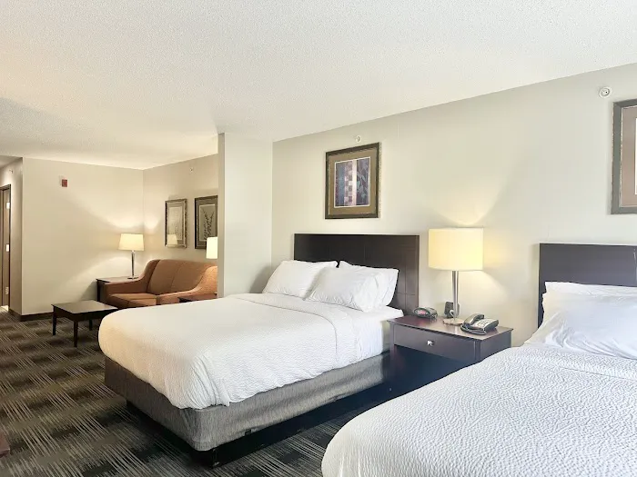 Holiday Inn Express & Suites Meriden by IHG 4