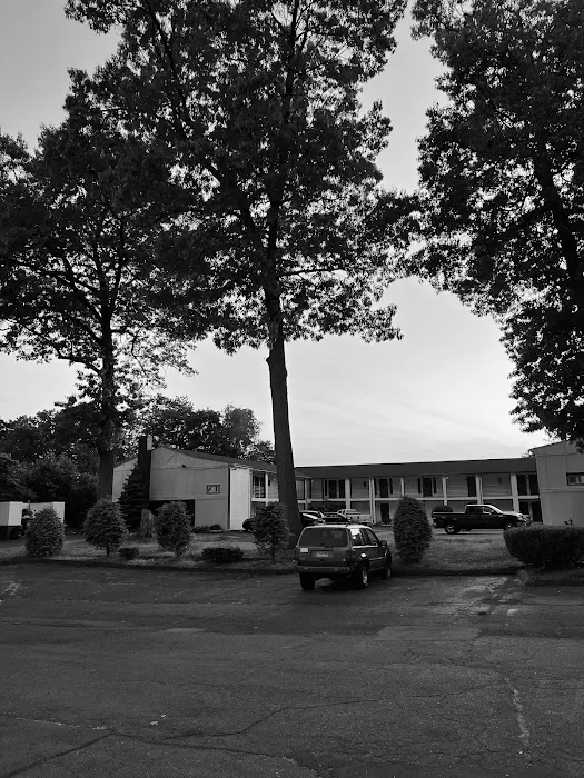 Fairway inn & Suites 4