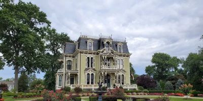 Silas W. Robbins House