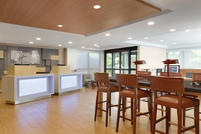 Holiday Inn Express Hartford South - Rocky Hill by IHG 4