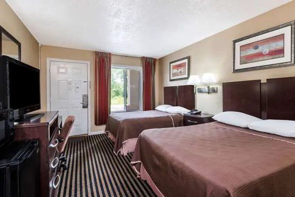 Howard Johnson by Wyndham Rocky Hill 4