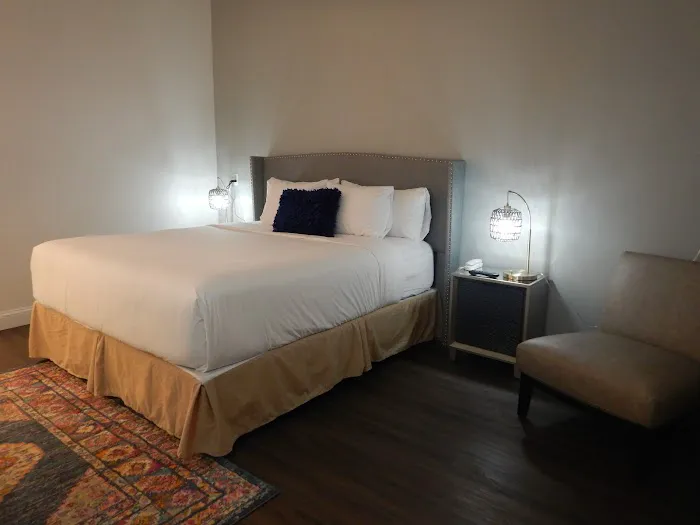 The Carriage House 4