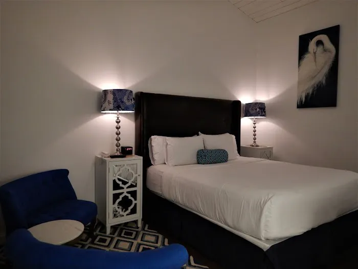 The Carriage House 4