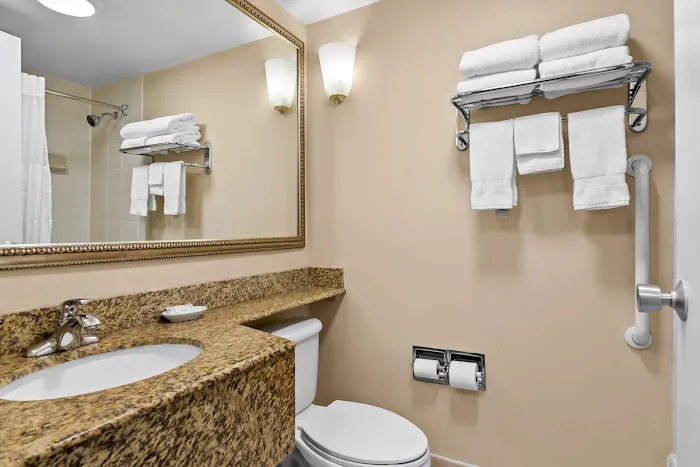 Clarion Inn 4