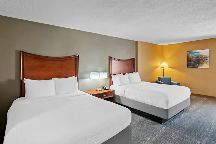 Clarion Inn 4