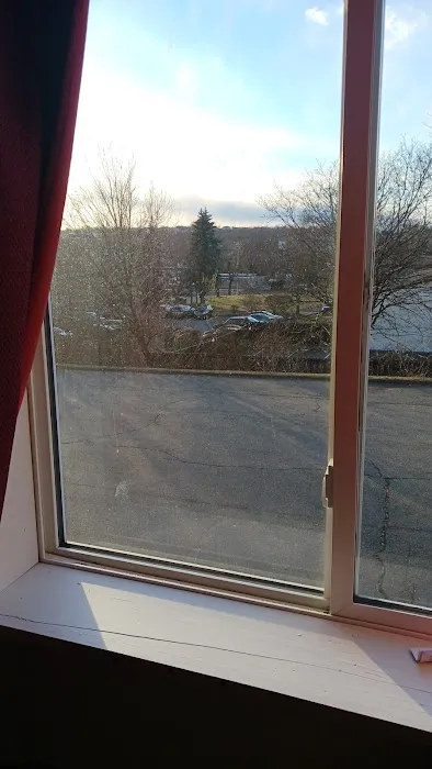 Meriden Inn 4