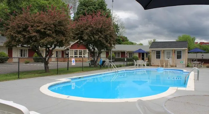 Berkshire Inn 4