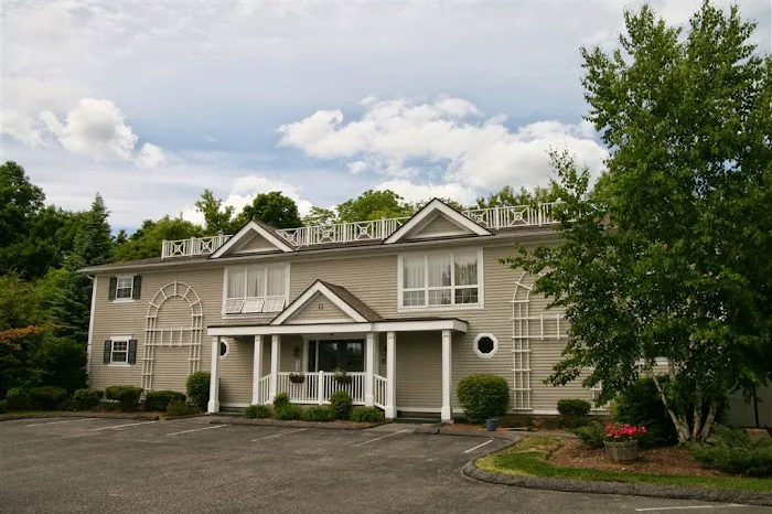 The Central Downtown Inn & Suites 4