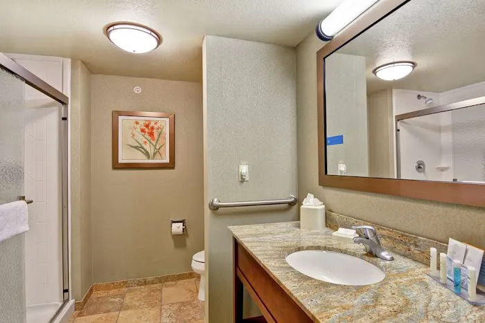 Hampton Inn & Suites New Hartford 4