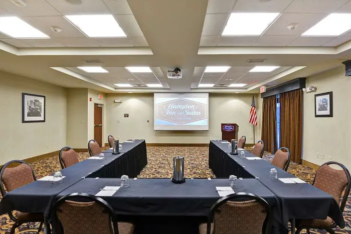 Hampton Inn & Suites New Hartford 4