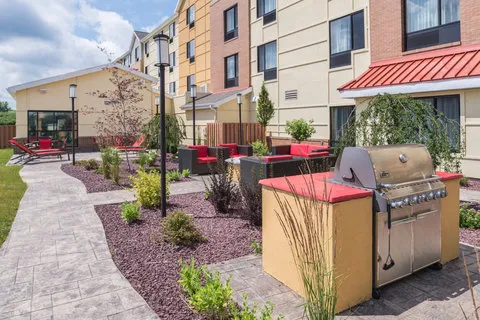 TownePlace Suites New Hartford 4