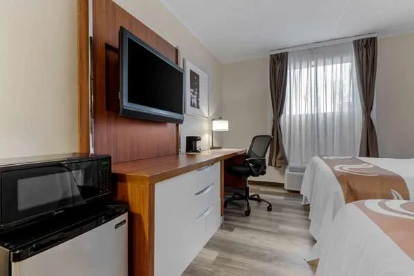 Quality Inn & Suites New Hartford - Utica 4