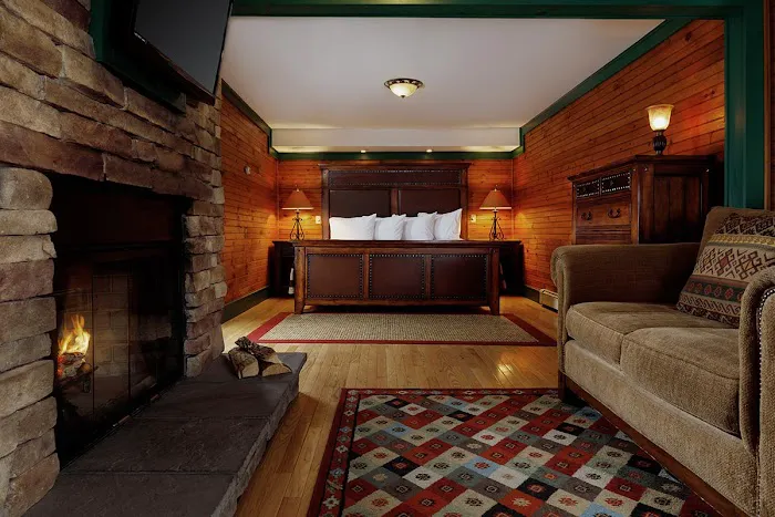 Friends Lake Inn 4