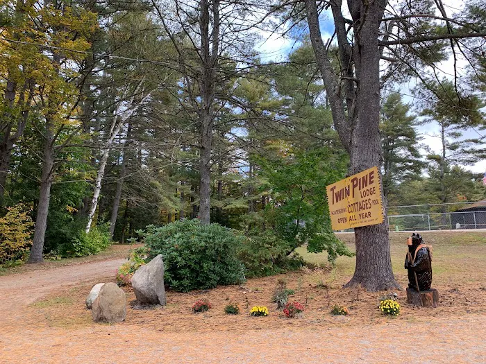 Twin Pine Lodge 4