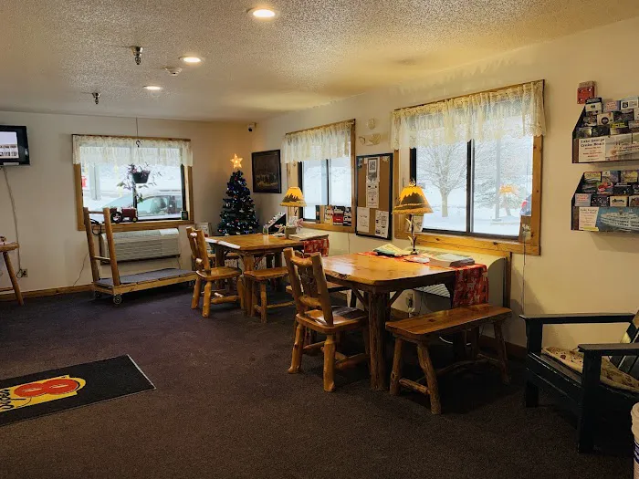 Super 8 by Wyndham Lake George/Warrensburg Area 4