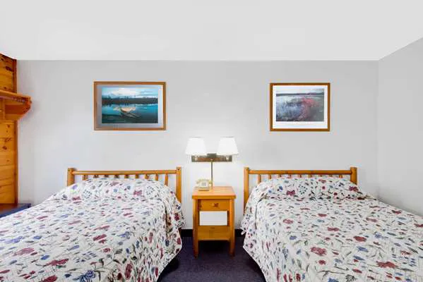 Super 8 by Wyndham Lake George/Warrensburg Area 4
