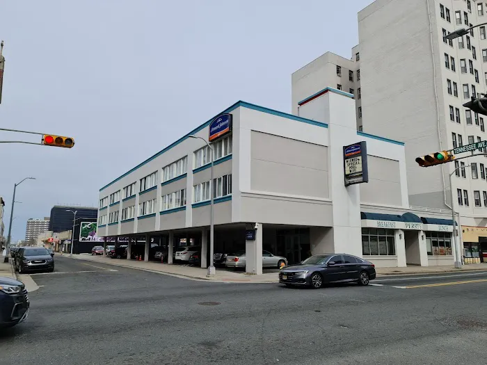 Howard Johnson by Wyndham Atlantic City 4