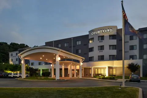 Courtyard Harrisburg Hershey 4