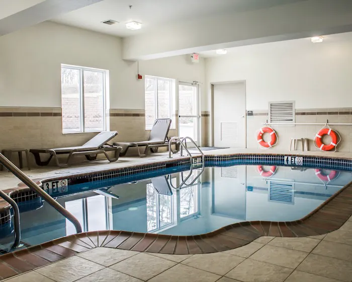 Sleep Inn & Suites 4