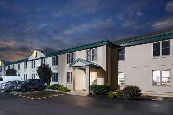 Super 8 by Wyndham Harrisburg Hershey West 4