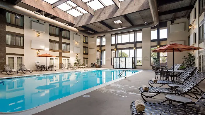 Best Western Premier The Central Hotel & Conference Center 4