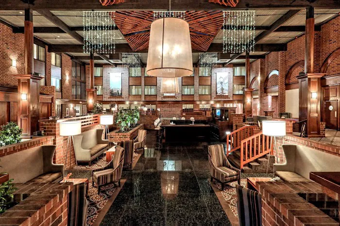Best Western Premier The Central Hotel & Conference Center 4