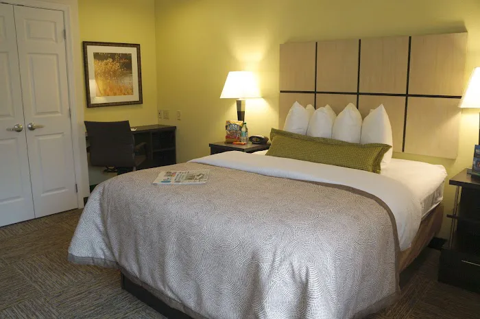 Candlewood Suites Harrisburg - Hershey by IHG 4