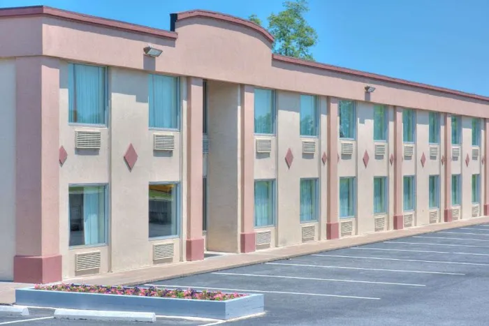Express Inn 4