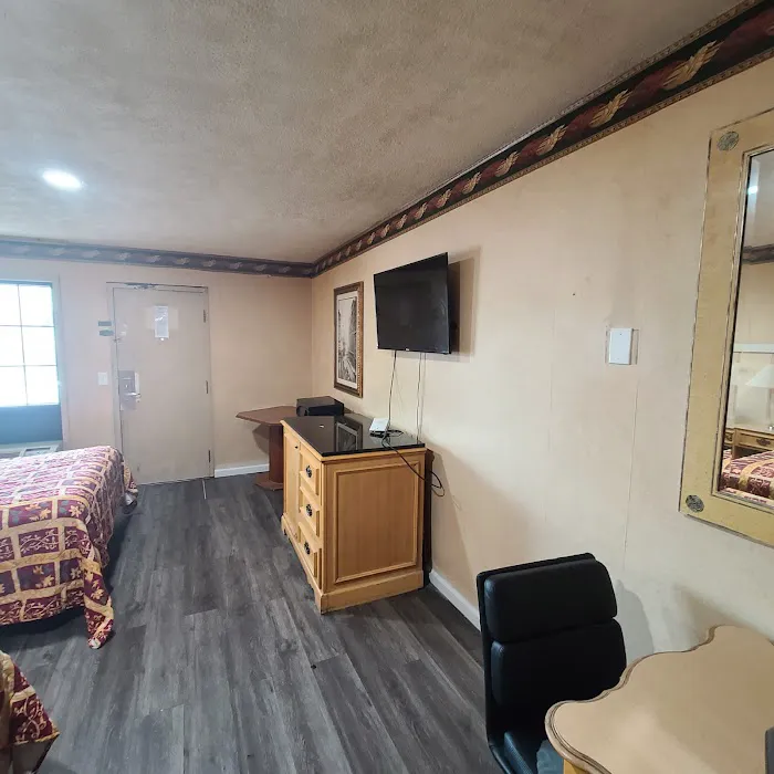 Budget Inn New Cumberland 4