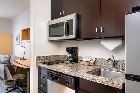 TownePlace Suites York 4