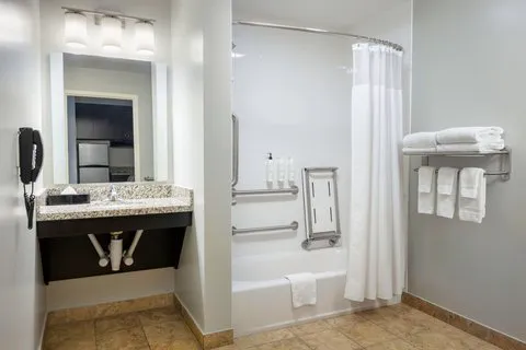 TownePlace Suites York 4