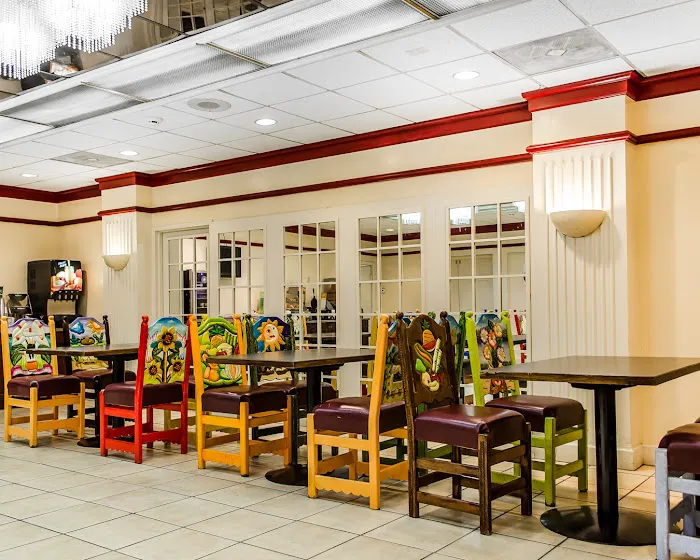 Quality Inn & Suites 4