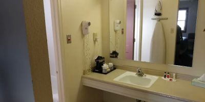 Aderi Hotel Bucknell University