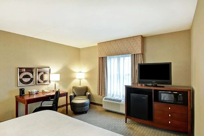 Hampton Inn Lewisburg 4
