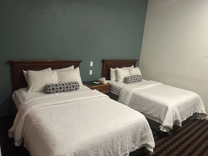 Red Carpet Inn Duncannon, PA 4