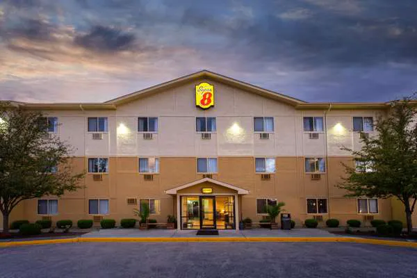 Super 8 by Wyndham Cromwell/Middletown 4