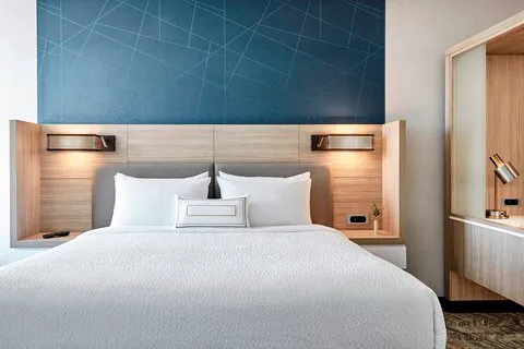 SpringHill Suites Hartford Cromwell 4