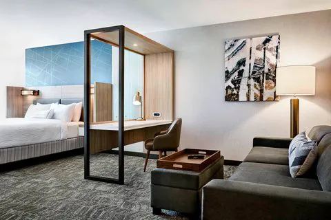 SpringHill Suites Hartford Cromwell 4