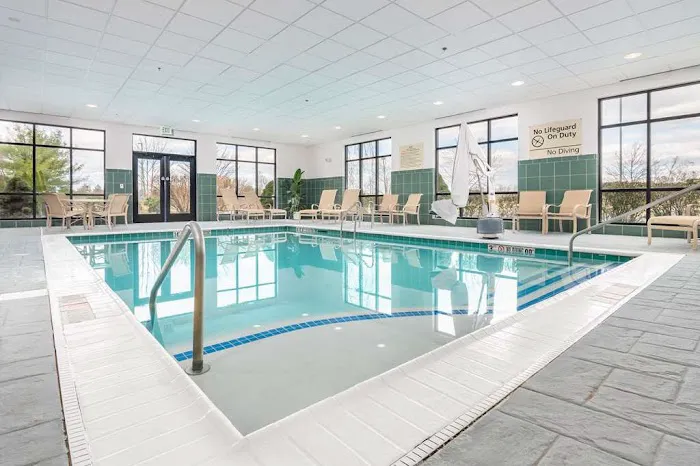 Hampton Inn & Suites Hartford-Manchester 4