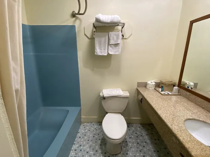 Passport Inn & Suites Middletown, CT 4